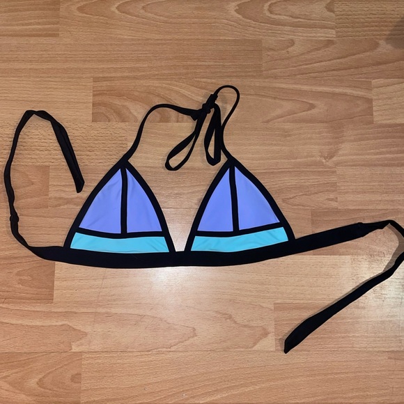 Xhilaration Other - Triangl ‘look-a-like’ Bikini Top